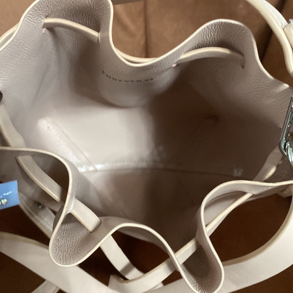 Forever 21 Pink Crossbody Bag. - Picture 3 of 6